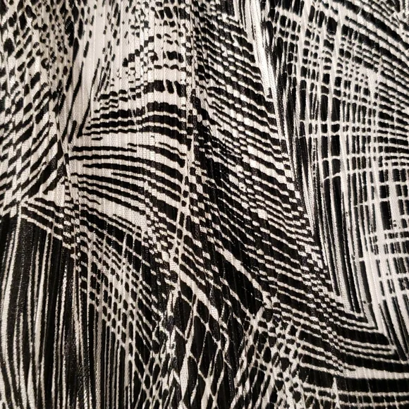 Only 9 - Picture 8 of 9